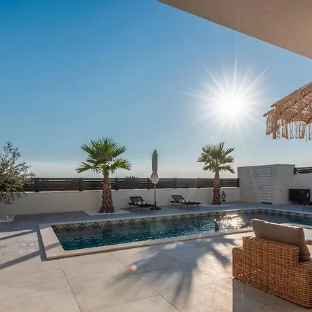 Mi Casa - Private Luxury Villa, Heated Pool-jacuzzi Willa Smokovic
